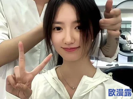 张婉莹自己用笔,疑似与某富商有不正当关系,引发网友热议 张婉莹自己用笔,疑似与某富商有不正当关系,引发网友热议