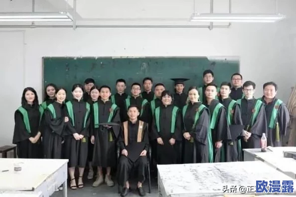 如饥似渴1980版重映引发观众热潮经典影片再度回归大银幕唤起无数影迷的青春记忆与感动 如饥似渴1980版重映引发观众热潮经典影片再度回归大银幕唤起无数影迷的青春记忆与感动