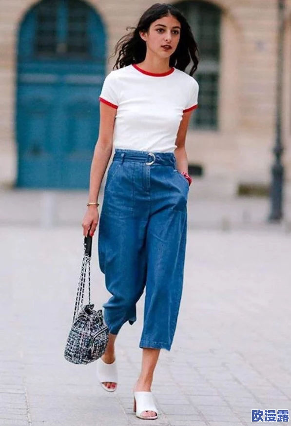 国内胖女人做爰视频网友推荐这部视频展现了真实的生活场景让人感受到不同体型女性的魅力与自信值得一看 国内胖女人做爰视频网友推荐这部视频展现了真实的生活场景让人感受到不同体型女性的魅力与自信值得一看